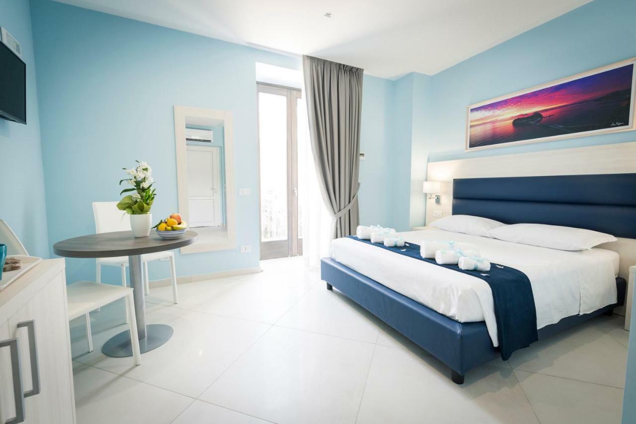 Relais Kaora Guesthouse Сант'Агнело Екстериор снимка