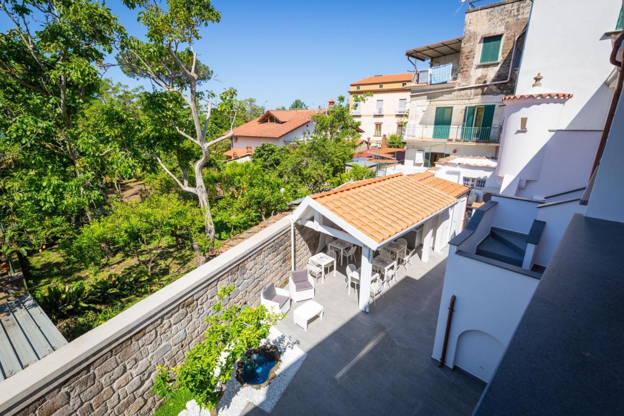Relais Kaora Guesthouse Сант'Агнело Екстериор снимка